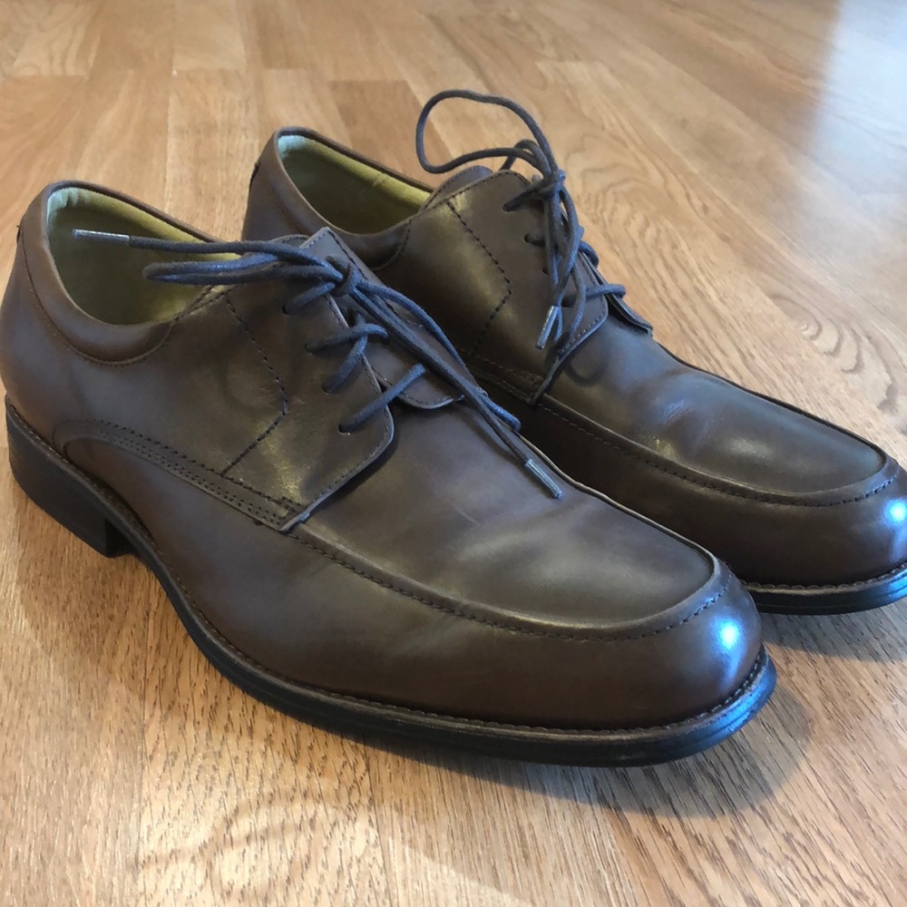 Johnston & Murphy Leather Oxford